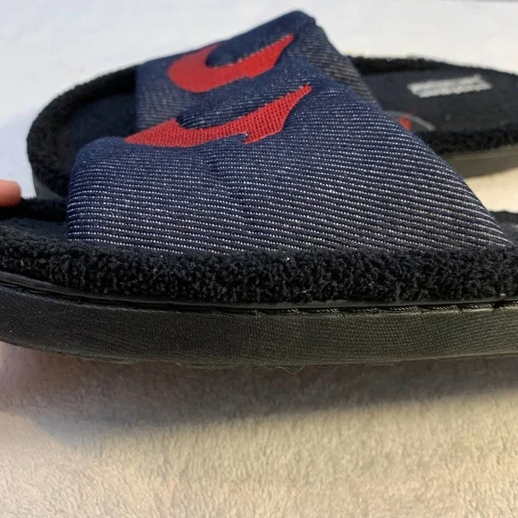 Mens True Religion slippers slides size 7-8 - Picture 11 of 11